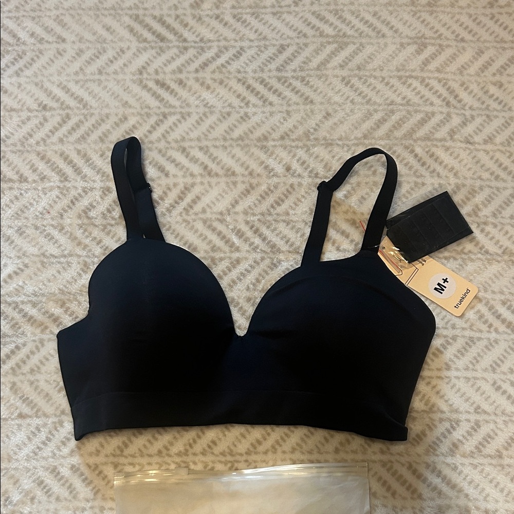 Black Wireless Bra